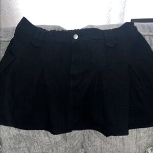 Black Pleated Mini Skirt